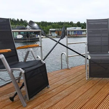 Дом отдыха Floatinghouse Dolce